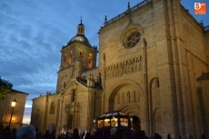 Foto 3 - La Semana Santa alcanza su cénit en una Carrera con más pasos que nunca