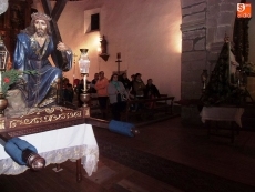 Foto 3 - Velas para guiar a la Virgen de la Soledad en Linares de Riofrío