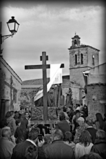 Foto 3 - Multitudinaria procesión con los pasos de Semana Santa
