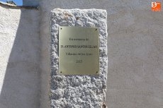 Foto 5 - Vecinos y familiares descubren un monolito en homenaje a Antonio Santos Ullán ‘Gañán’