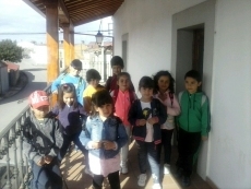 Foto 6 - Los alumnos de 1º y 2º de Primaria conocen los servicios públicos locales 