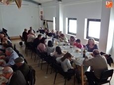 Foto 5 - La Asociación San Miguel Arcángel reúne a vecinos y amigos para degustar un buen plato de cocido