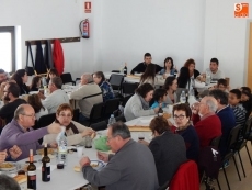 Foto 3 - La Asociación San Miguel Arcángel reúne a vecinos y amigos para degustar un buen plato de cocido