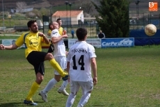 Foto 5 - El Hergar B sorprende al Alba de Tormes y sirve en bandeja el ascenso a Unionistas