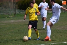 Foto 3 - El Hergar B sorprende al Alba de Tormes y sirve en bandeja el ascenso a Unionistas