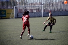 Foto 3 - Las 'rojas' rompen su racha ante el Orzán