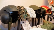 Foto 5 - Garcigrande acoge una didáctica exposición sobre gorros de las Fuerzas Armadas españolas