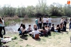 Foto 5 - Degustar el tradicional hornazo al cobijo del Puente Romano 