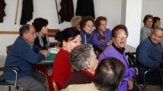 Foto 5 - La Guardia Civil enseña medidas de autoprotección a los mayores