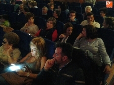 Foto 5 - Lluvia de sevillanas para celebrar la Feria de Abril