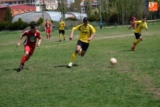 Foto 5 - Los juveniles de Alba vencen al C.D Navega tras una gran remontada (3-2)