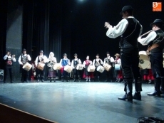 Foto 6 - La Asociación Tamborileros a la Antigua Usanza exhibe el poderío de la música tradicional