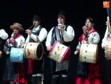 Foto 3 - La Asociación Tamborileros a la Antigua Usanza exhibe el poderío de la música tradicional