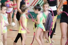Foto 6 - La gimnasia rítmica congrega a más de 200 gimnastas y 500 espectadores de toda la provincia
