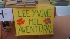 Foto 4 - Las Esclavas celebra el Día del Libro con un mercadillo, lectura de textos y escritura