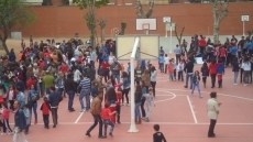 Foto 3 - Las Esclavas celebra el Día del Libro con un mercadillo, lectura de textos y escritura