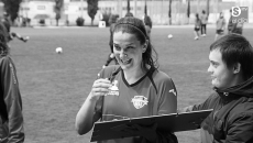 Foto 3 - El campeón le estropea la despedida a las 'rojas'