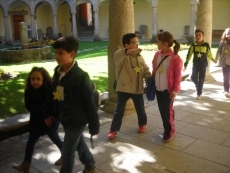 El Marqués de Valero fomenta entre los alumnos el uso de la biblioteca municipal