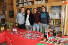 El IES Ramos del Manzano abre un mercadillo de libros a favor de Unicef