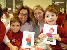 Los más pequeños de San Juan Bosco celebran el Día de la Madre 