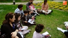 Foto 3 - Los más pequeños se acercan a la obra del escultor Venancio Blanco