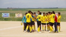 Foto 5 - El CD Monterrubio gana al Béjar y logra el campeonato de Segunda División y el ascenso
