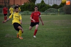 Foto 6 - Victoria de autoridad del juvenil de Alba de Tormes frente al C.D Monterrubio (5-1)