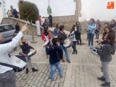 Foto 6 - La Hermandad de Jesús Nazareno y Nª Sª de las Angustias procesiona para exaltar la Cruz de Mayo