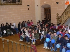 Foto 3 - El Colegio Santa Isabel rinde homenaje a Santa Teresa 