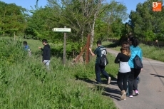 Foto 4 - Alumnos del IES Fray Diego Tadeo recorren la Ruta de los Molinos