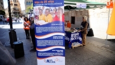 Foto 3 - Asiática que trabaja de 12 a 14 horas por seis euros, perfil de la mujer que hace nuestra ropa 