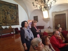 Foto 6 - Alumnos de la Universidad de la Experiencia de la Pontificia se acercan a Unamuno