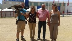 Foto 4 - La entrega de premios y una nueva exhibici&oacute;n de cetrer&iacute;a cierran la Feria de Mayo