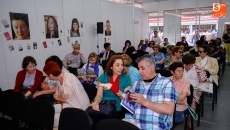 Foto 4 - Encuentro literario con la escritora Laura Freixas en la Feria del Libro
