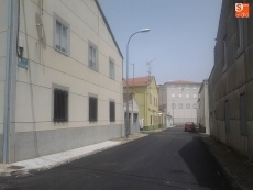 Foto 4 - El nuevo asfaltado en la zona de Alto Campillo supone un coste de 17.000 euros