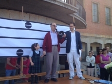 Foto 4 - El Colegio Marista celebra el mes de la Virgen María 