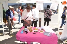 Foto 5 - Mercadillo de políticos junto al tradicional mercadillo sabatino