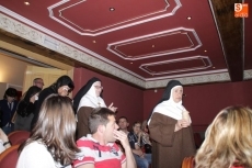 Foto 4 - 'Albas de Teatro' estrena con éxito la obra sobre la niñez y juventud de Santa Teresa 