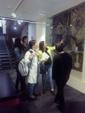 Foto 4 - Periodistas chinos visitan Alba de Tormes siguiendo las 'Huellas de Teresa'