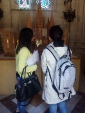 Foto 3 - Periodistas chinos visitan Alba de Tormes siguiendo las 'Huellas de Teresa'