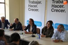 Foto 3 - La consejera de Agricultura y Ganadería defiende en Vitigudino el trabajo realizado en la nueva...