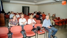 Foto 4 - Kepa Murua presenta su poemaria ‘Ven, abrázame’ 