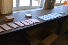 Foto 6 - Las mesas electorales ya están preparadas para el domingo