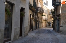 Foto 3 - Los comerciantes de la calle Madrid le dan colorido a la vía