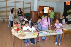 Foto 4 - El Colegio El Puente dedica su Semana Cultural al pueblo gitano