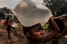 Foto 6 - ‘Las vidas del agua’, 27 imágenes que reflejan el problema del agua y la desnutrición en...
