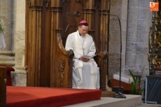 Foto 6 - Crece el número de fieles que madruga para participar en el Rosario de la Aurora