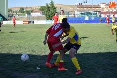 Foto 4 - Los juveniles finalizan la liga con una goleada al C.D Villares de la Reina (6-0)