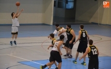 Foto 5 - El Ciudad Rodrigo Seguros Bilbao concluye la Liga Regular con derrota