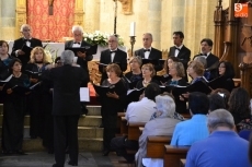 Foto 6 - La coral ForuM&uacute;sica ofrece un concierto en la Catedral